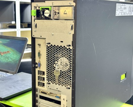 Fujitsu Primergy TX1330 M1 1